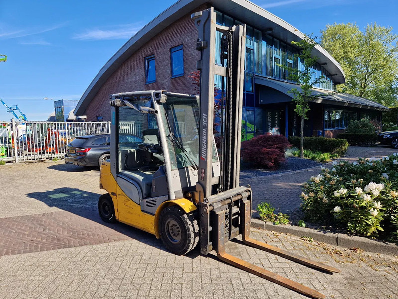 Jungheinrich DFG 425S - Diiseltõstuk: pilt 3 Jungheinrich DFG 425S - Diiseltõstuk: pilt 3