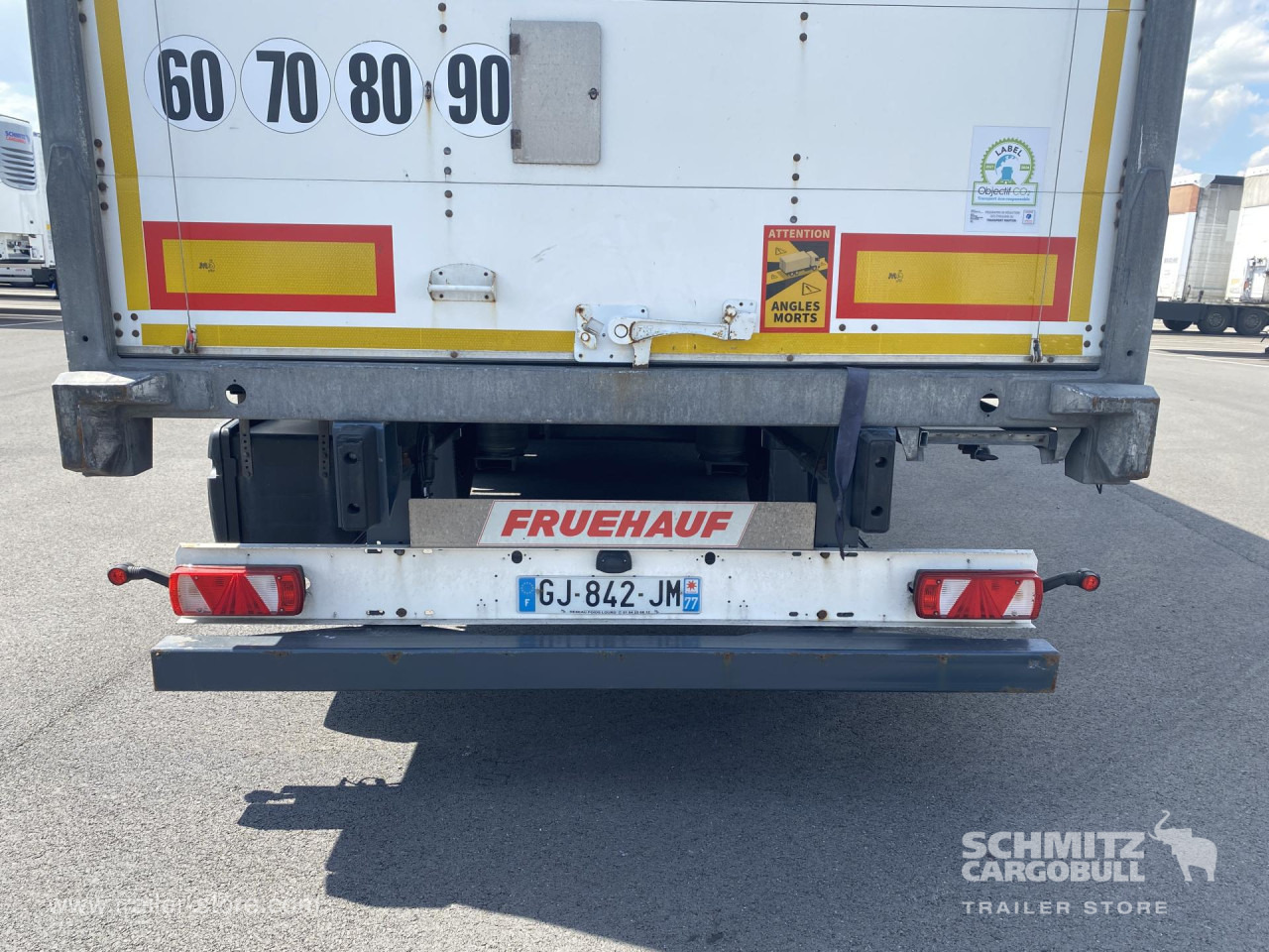 FRUEHAUF Dryfreight Standard Roller shutter door - Furgoonpoolhaagis: pilt 2 FRUEHAUF Dryfreight Standard Roller shutter door - Furgoonpoolhaagis: pilt 2