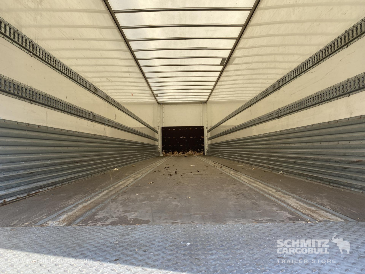 LECI TRAILER Dryfreight Standard Roller shutter door - Furgoonpoolhaagis: pilt 3 LECI TRAILER Dryfreight Standard Roller shutter door - Furgoonpoolhaagis: pilt 3