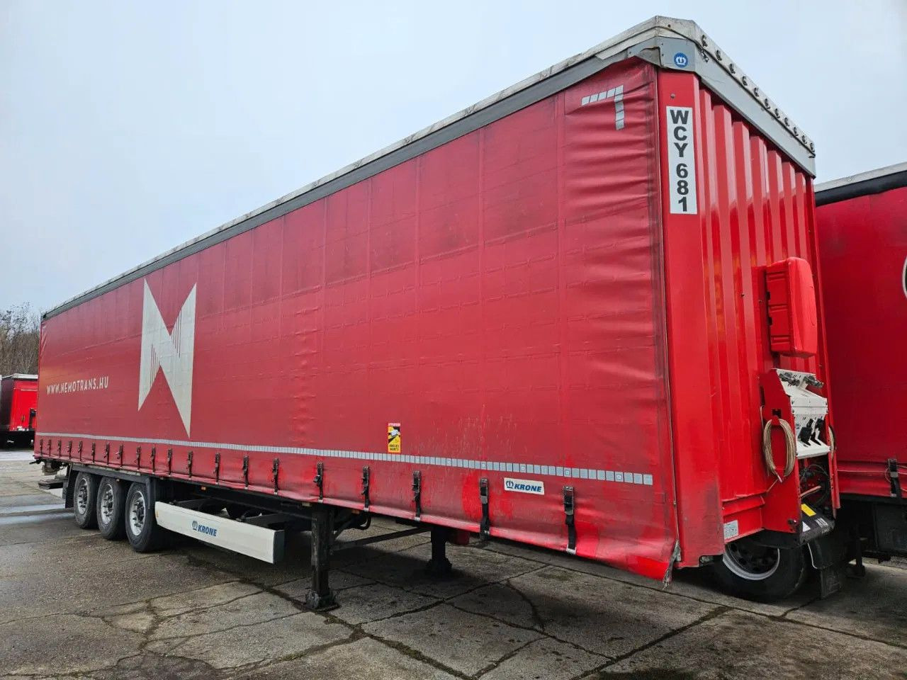 Krone SD, Tail Lift, Lifting Axle - Tentpoolhaagis: pilt 1 Krone SD, Tail Lift, Lifting Axle - Tentpoolhaagis: pilt 1