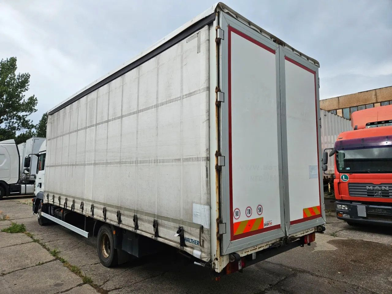 MAN TGL 8.220 4x2 BL Euro 5 EEV - Tent veoauto: pilt 3 MAN TGL 8.220 4x2 BL Euro 5 EEV - Tent veoauto: pilt 3