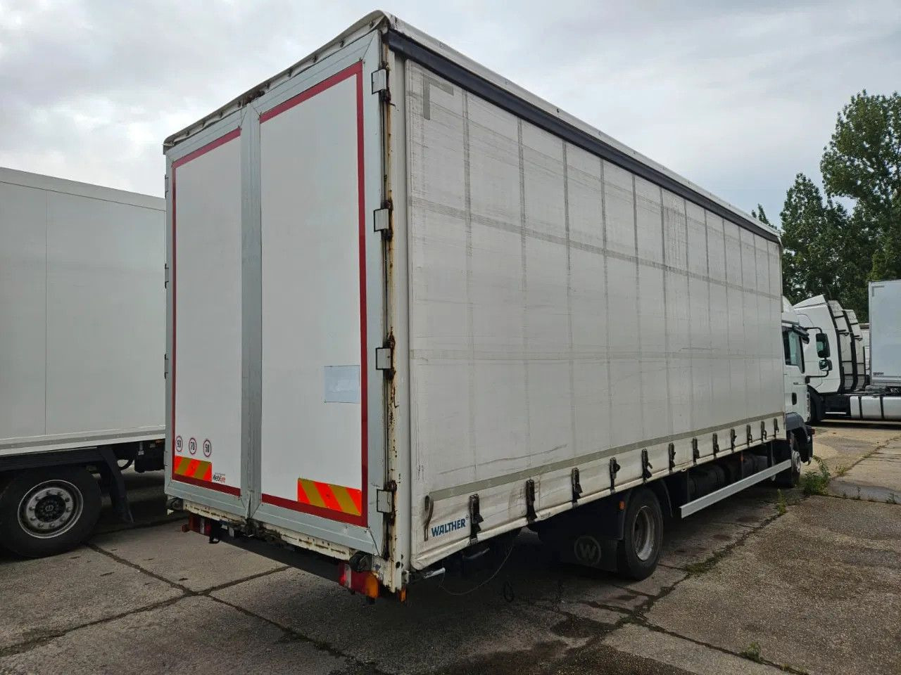 MAN TGL 8.220 4x2 BL Euro 5 EEV - Tent veoauto: pilt 4 MAN TGL 8.220 4x2 BL Euro 5 EEV - Tent veoauto: pilt 4