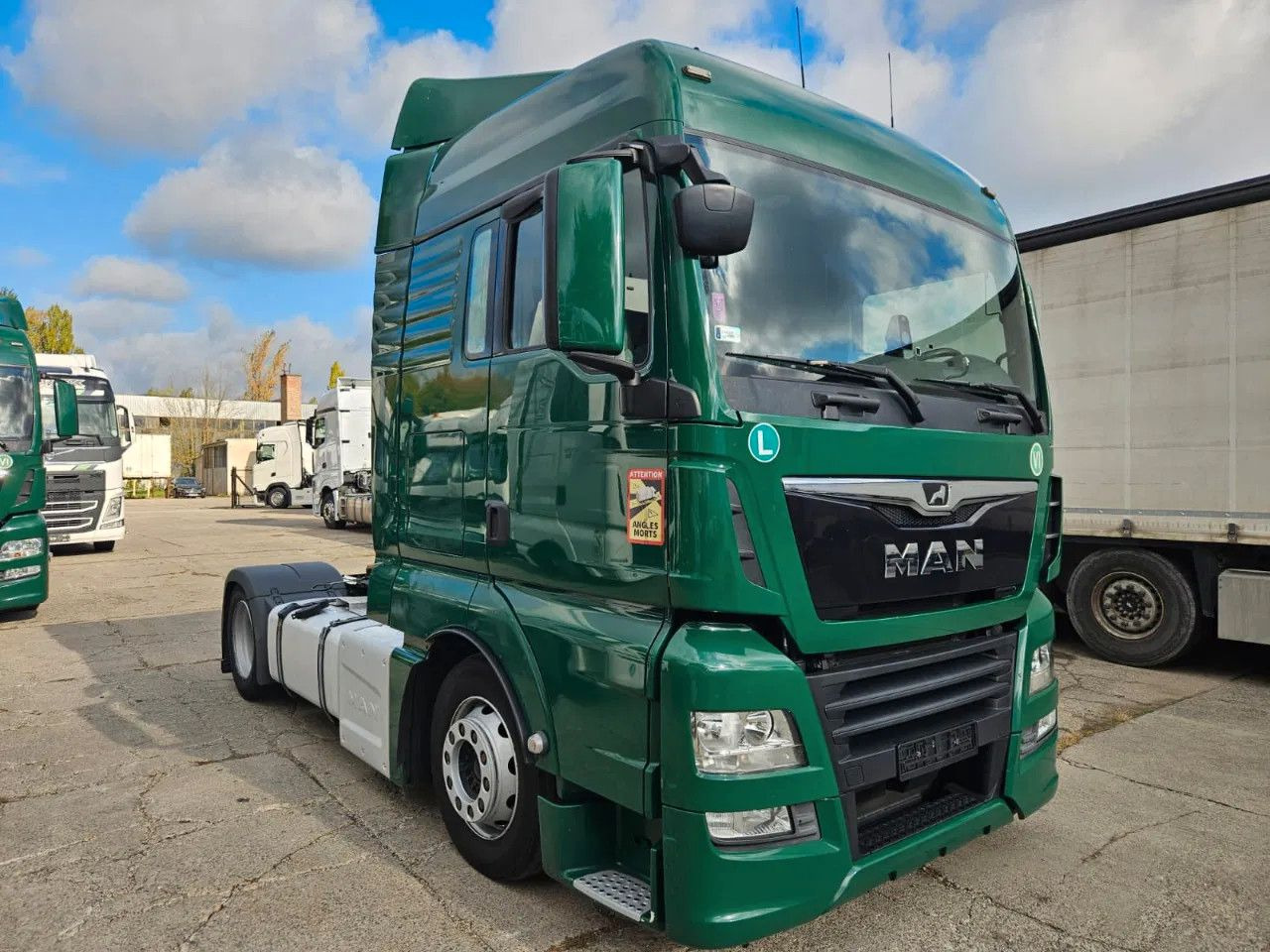 MAN TGX 18.470 XLX-Mega-Retarder-Standklima 4 units - Sadulveok: pilt 2 MAN TGX 18.470 XLX-Mega-Retarder-Standklima 4 units - Sadulveok: pilt 2
