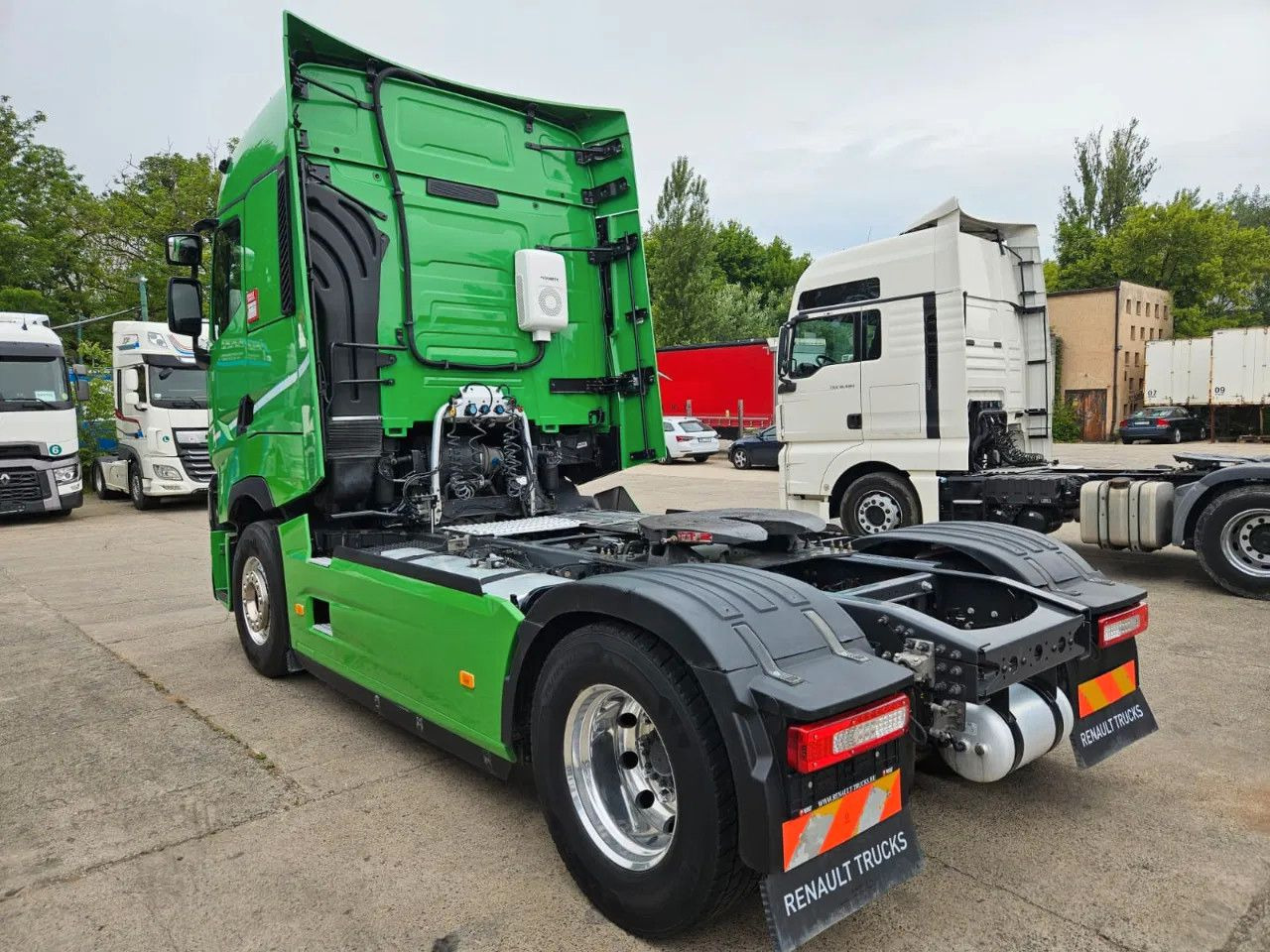 Renault T520 HSC, Navi, Standklima, Horns, Full Spoiler, - Sadulveok: pilt 3 Renault T520 HSC, Navi, Standklima, Horns, Full Spoiler, - Sadulveok: pilt 3