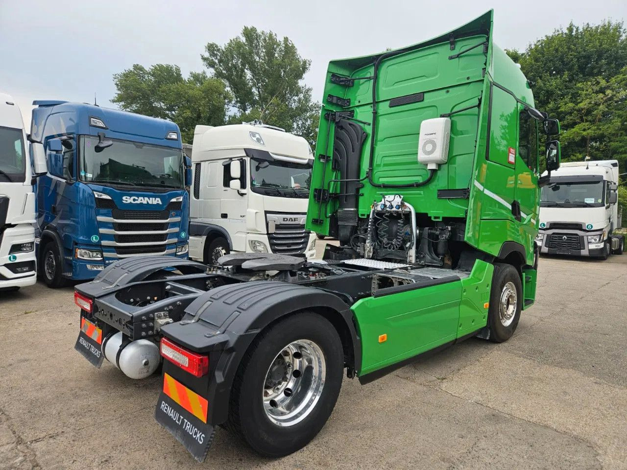 Renault T520 HSC, Navi, Standklima, Horns, Full Spoiler, - Sadulveok: pilt 4 Renault T520 HSC, Navi, Standklima, Horns, Full Spoiler, - Sadulveok: pilt 4