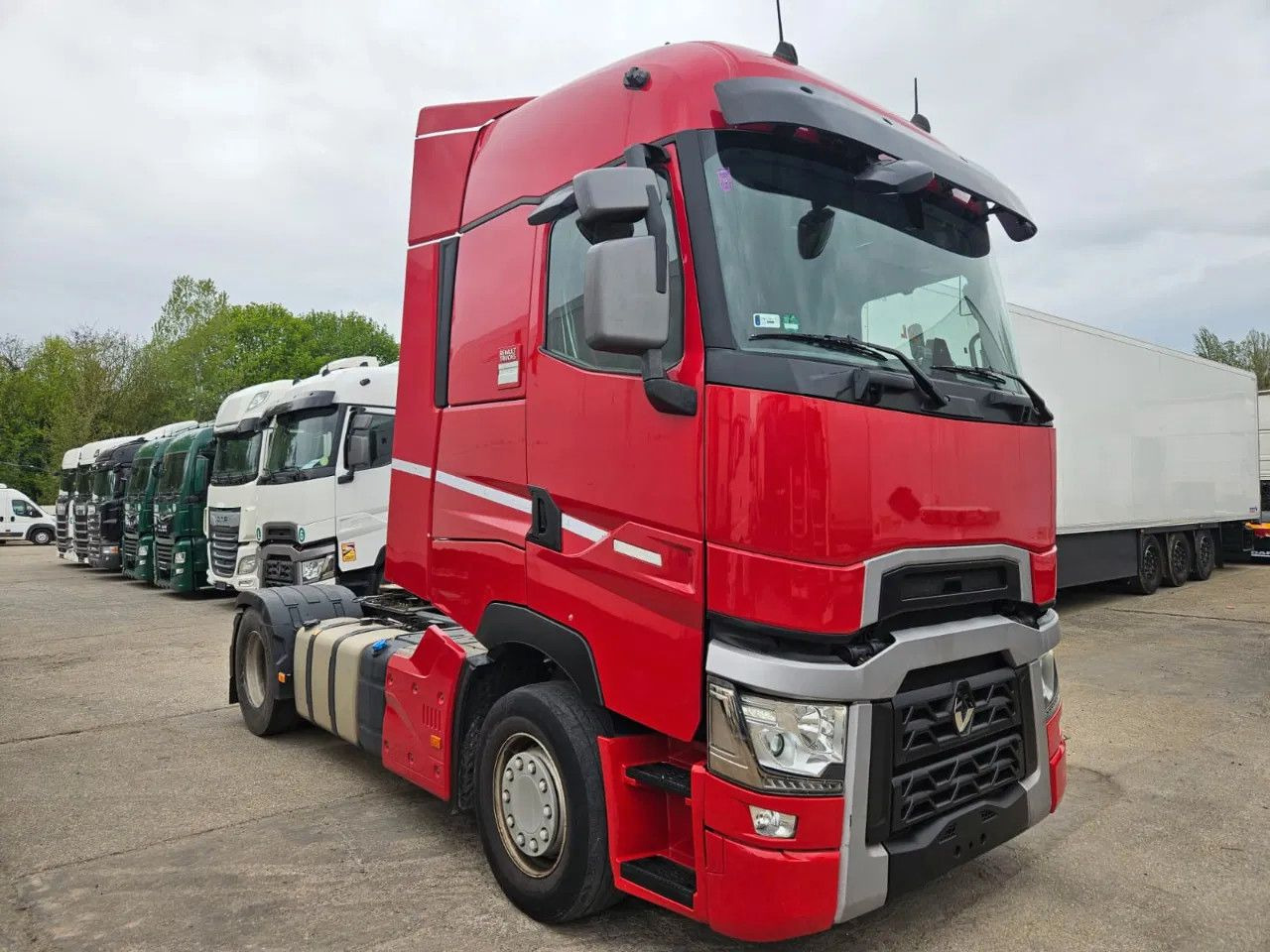Renault T520 HSC, Standard, Retarder - Sadulveok: pilt 2 Renault T520 HSC, Standard, Retarder - Sadulveok: pilt 2