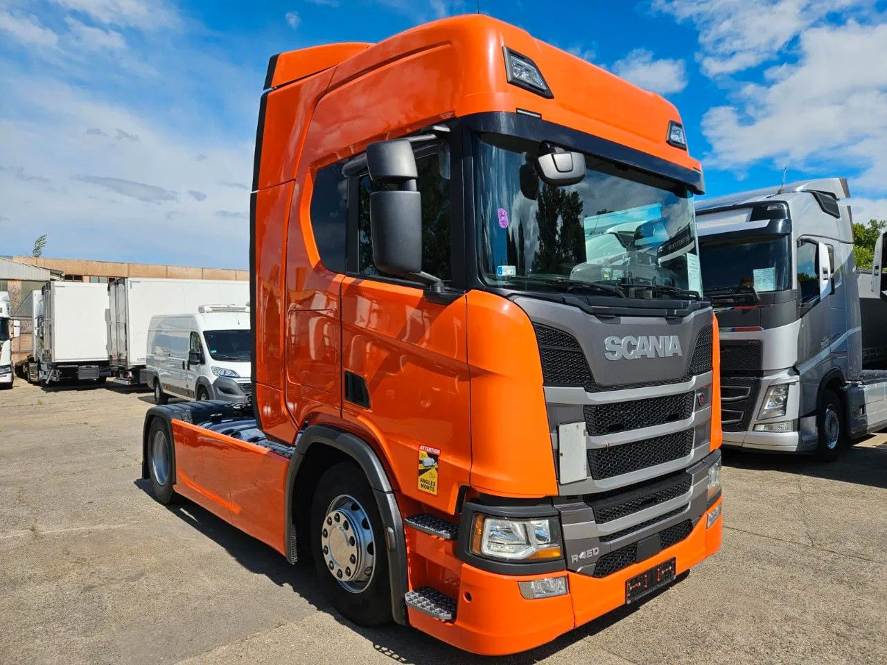 Scania R450 PTO, Standklima, Navi, New Smart2 tachograp - Sadulveok: pilt 2 Scania R450 PTO, Standklima, Navi, New Smart2 tachograp - Sadulveok: pilt 2