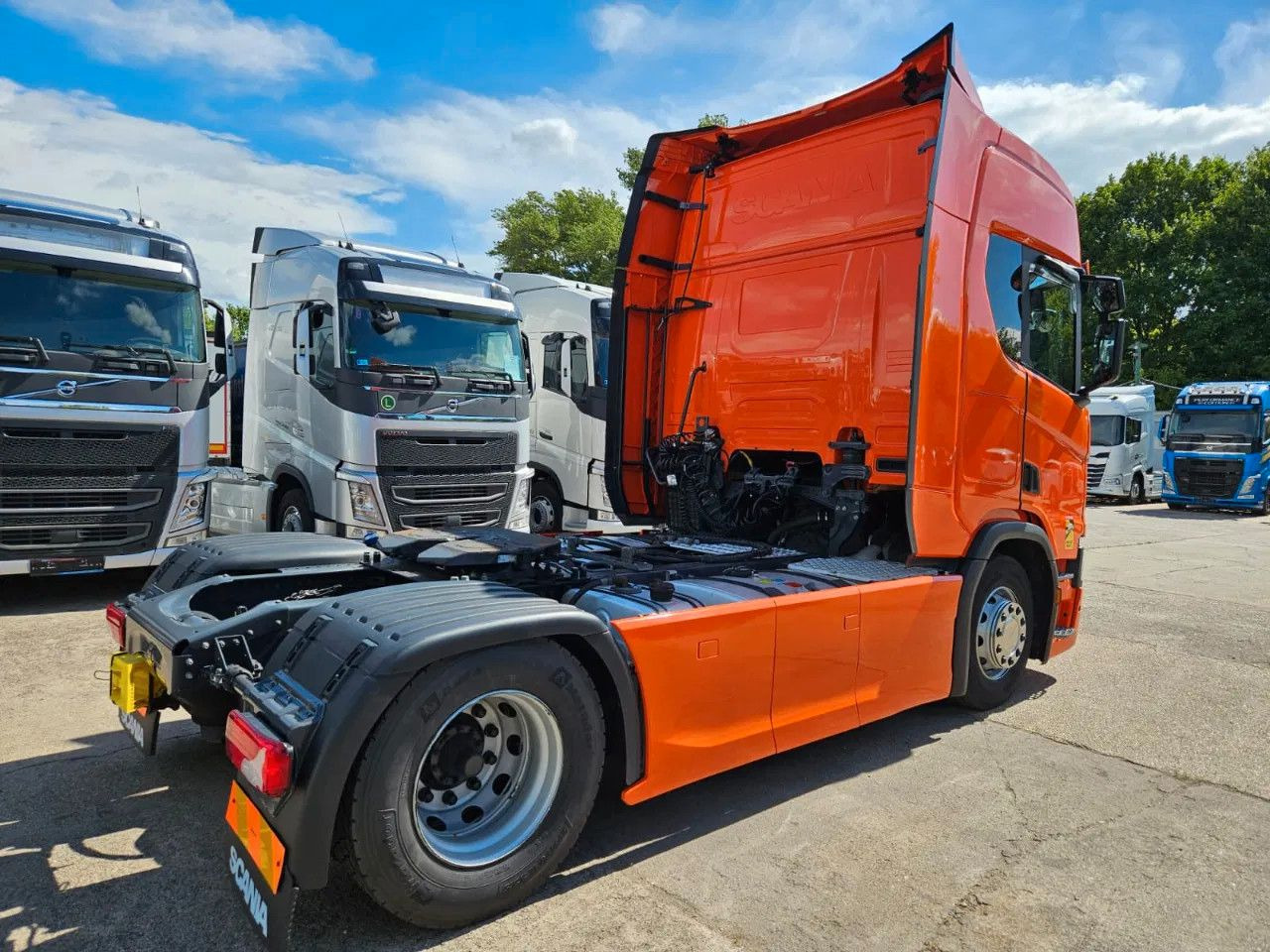 Scania R450 PTO, Standklima, Navi, New Smart2 tachograp - Sadulveok: pilt 4 Scania R450 PTO, Standklima, Navi, New Smart2 tachograp - Sadulveok: pilt 4