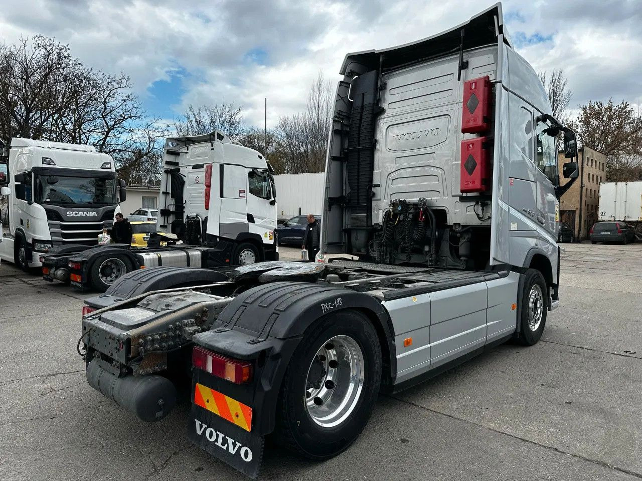 Volvo FH 500 ADR, I-Park, Alloy w. Leather seats, TV s - Sadulveok: pilt 4 Volvo FH 500 ADR, I-Park, Alloy w. Leather seats, TV s - Sadulveok: pilt 4
