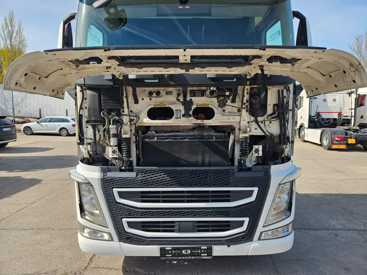 Volvo FH 500 Globe - Standard - Sadulveok: pilt 5 Volvo FH 500 Globe - Standard - Sadulveok: pilt 5