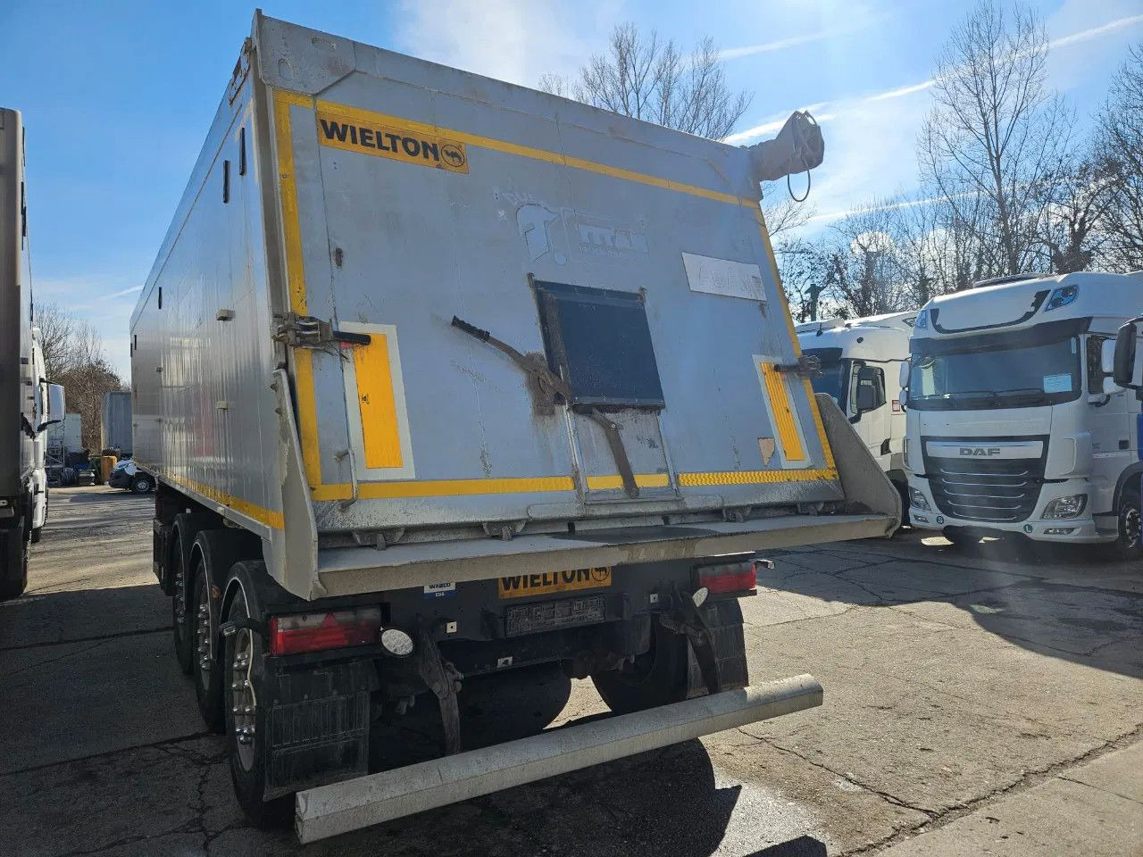 Wielton NW-3 38m3 Lifting Axle, Alloy w. - Kallur-poolhaagis: pilt 5 Wielton NW-3 38m3 Lifting Axle, Alloy w. - Kallur-poolhaagis: pilt 5