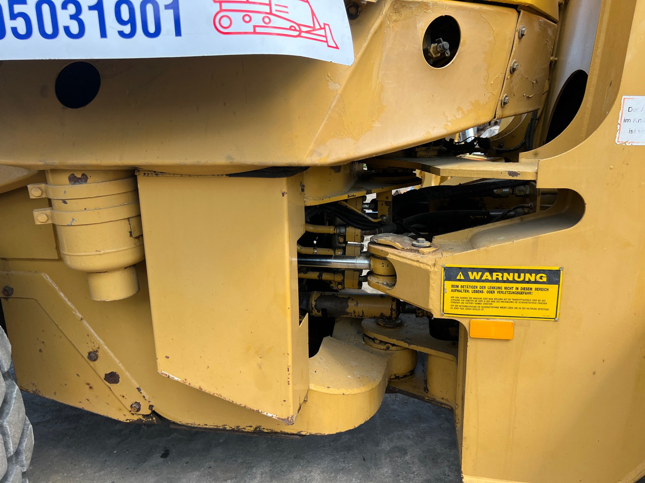 CATERPILLAR 926E - Ehitusmasinad: pilt 5 CATERPILLAR 926E - Ehitusmasinad: pilt 5