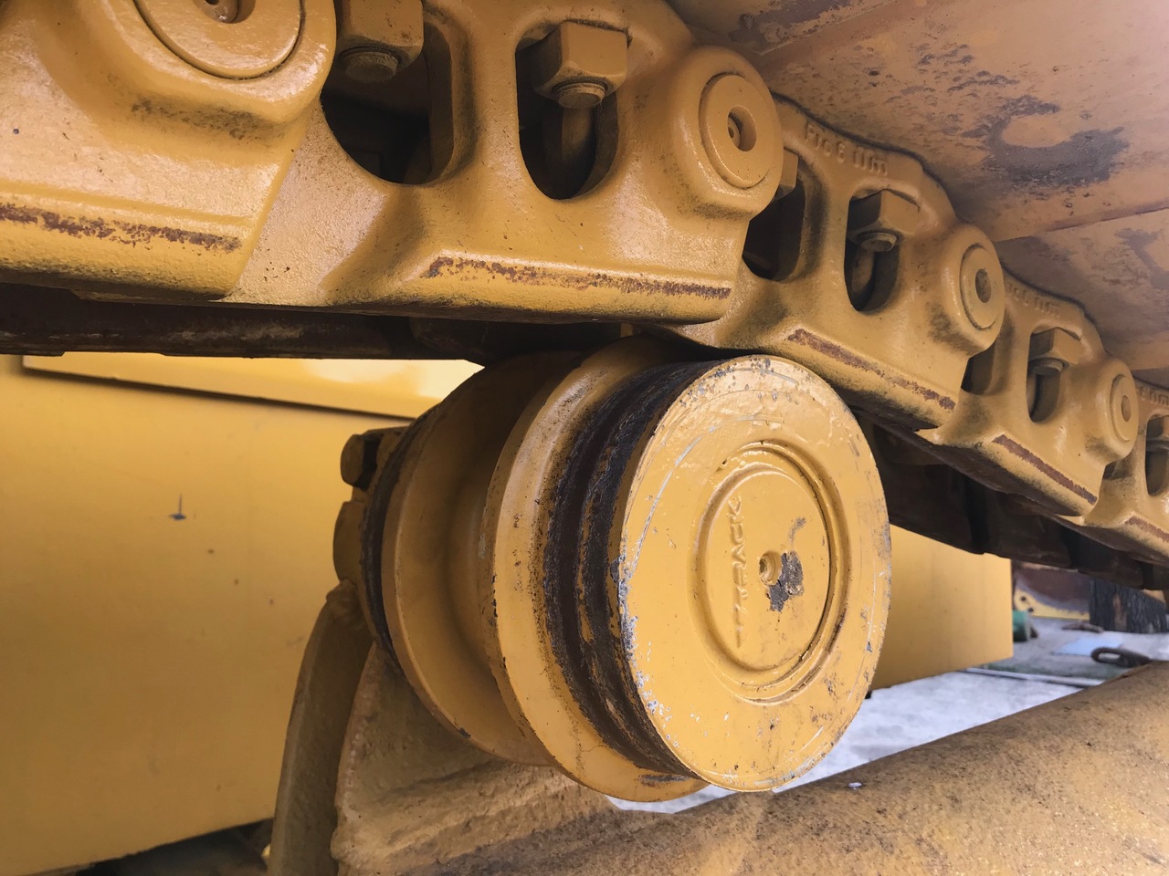 KOMATSU D65EX-12 mit Ripperventil - Buldooser: pilt 3 KOMATSU D65EX-12 mit Ripperventil - Buldooser: pilt 3