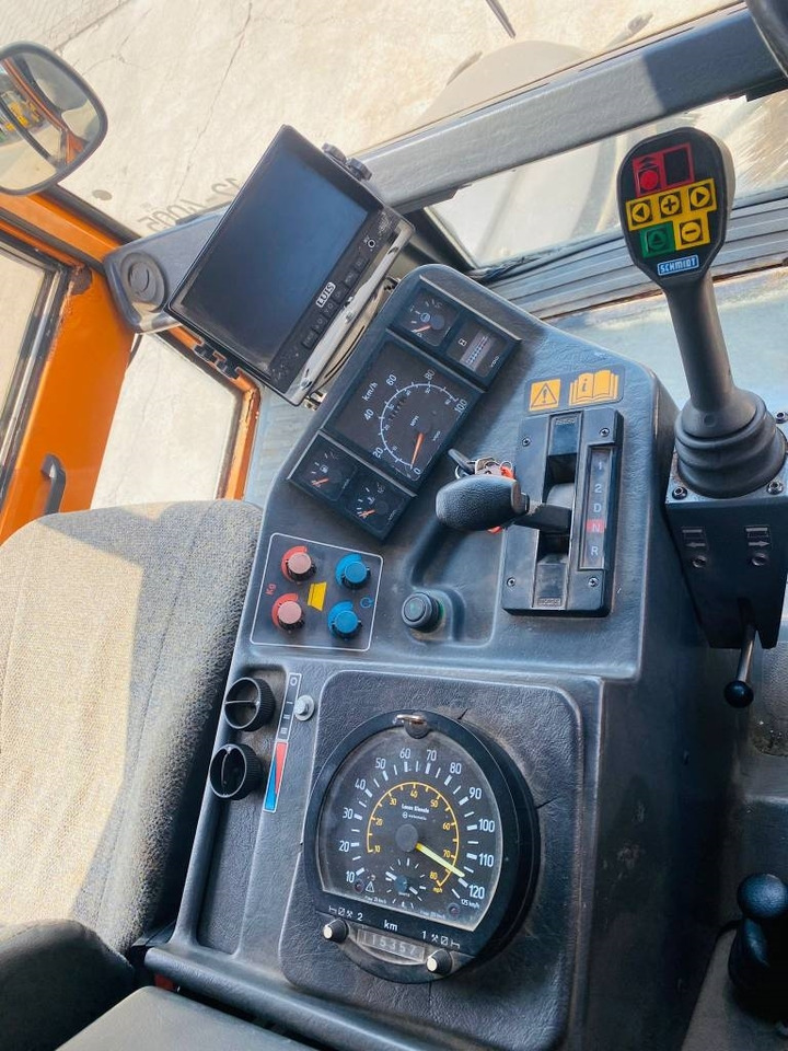 Tänavapühkimismasin Schmidt metro 500 tx: pilt 9 Tänavapühkimismasin Schmidt metro 500 tx: pilt 9