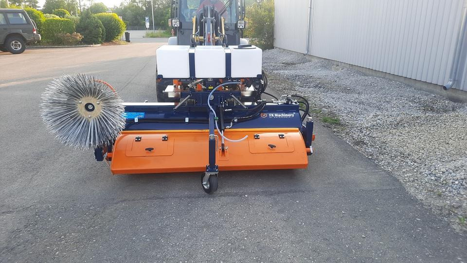 Kehrmaschine Kramer 1,2, 1,5, 1,8 2,3 2,8m Euro Radlader Hoflader - Hari: pilt 5 Kehrmaschine Kramer 1,2, 1,5, 1,8 2,3 2,8m Euro Radlader Hoflader - Hari: pilt 5