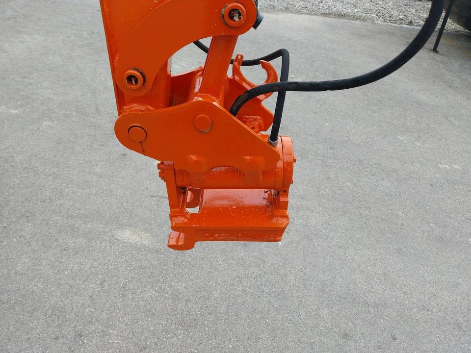 Minibagger Hitachi ZX 19 Powertilt Bagger Kettenbagger - Miniekskavaator: pilt 3 Minibagger Hitachi ZX 19 Powertilt Bagger Kettenbagger - Miniekskavaator: pilt 3