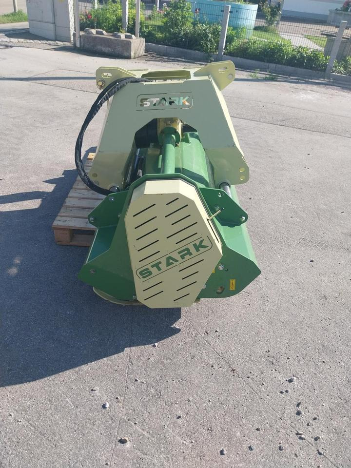 Mulcher Schlegelmulcher Stark KDX 240 Profi hydr. Seitenverschub - Hooldusniiduk: pilt 5 Mulcher Schlegelmulcher Stark KDX 240 Profi hydr. Seitenverschub - Hooldusniiduk: pilt 5