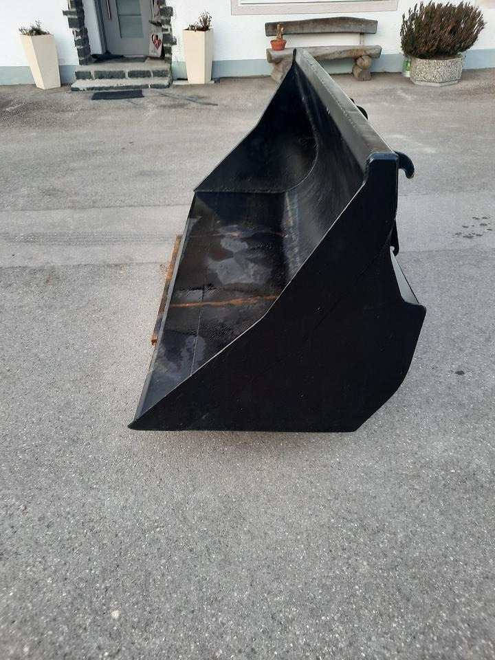 Schaufel 2,4m Teleskoplader Radlader Universalschaufel Genie - Laaduri kopp: pilt 4 Schaufel 2,4m Teleskoplader Radlader Universalschaufel Genie - Laaduri kopp: pilt 4