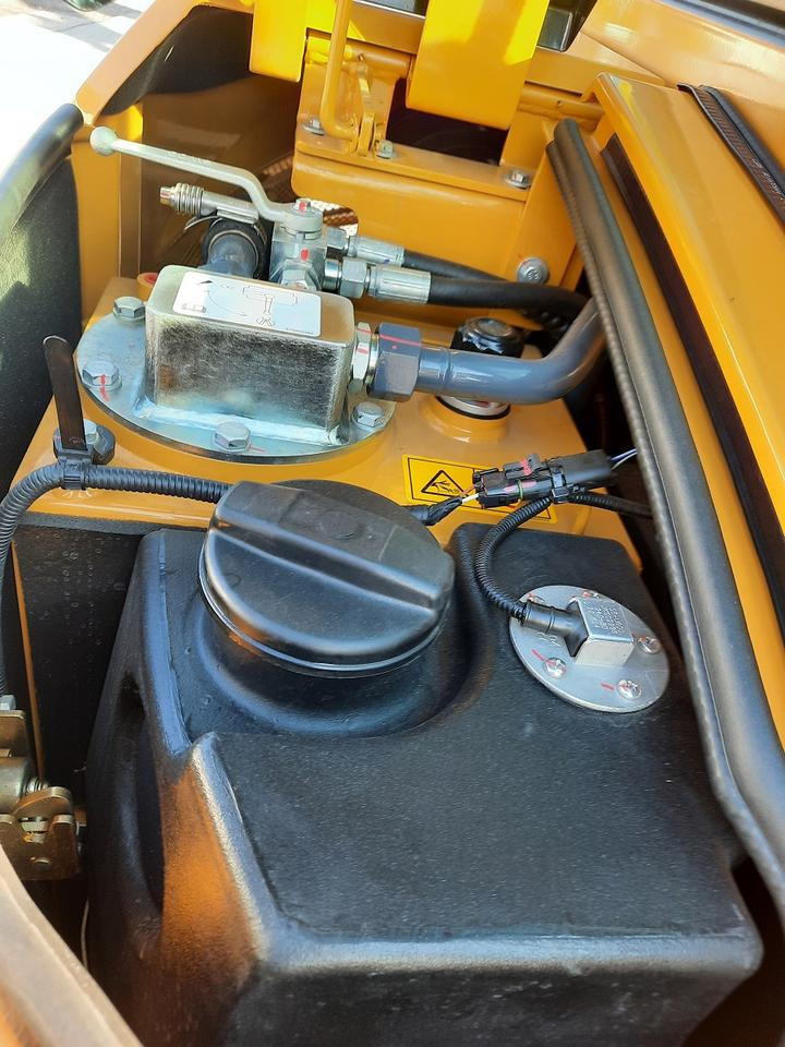 Neuen XCMG XE35E Kubota Minibagger Bagger Radlader Raupenbagger - Miniekskavaator: pilt 5 Neuen XCMG XE35E Kubota Minibagger Bagger Radlader Raupenbagger - Miniekskavaator: pilt 5