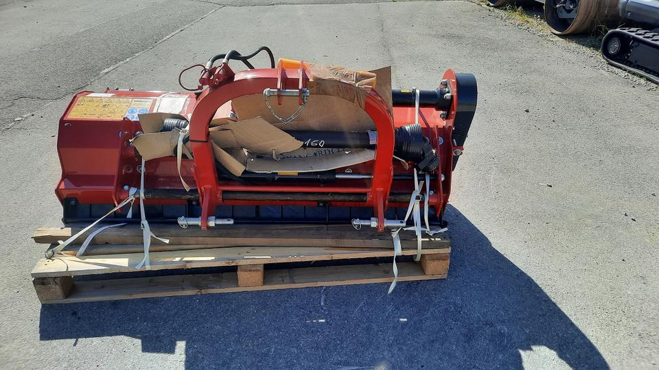 Neuer Schlegelmulcher Talex 1,5m hydr. Seitenverschub Mulcher - Hooldusniiduk: pilt 3 Neuer Schlegelmulcher Talex 1,5m hydr. Seitenverschub Mulcher - Hooldusniiduk: pilt 3