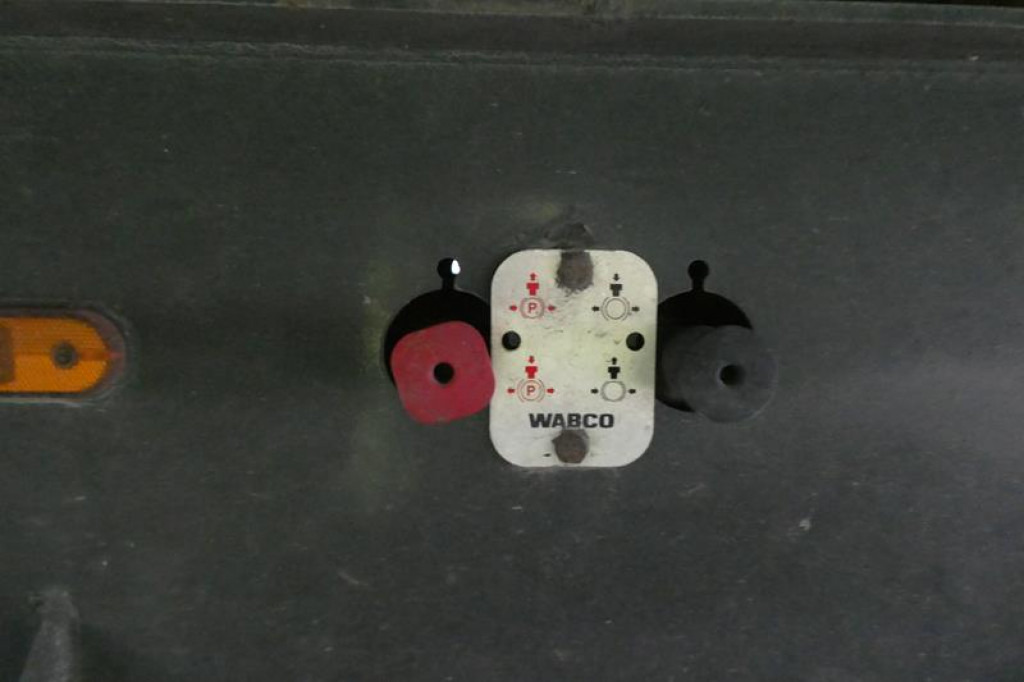 CARNEHL Kippauflieger CHKS A Kippauflieger - Kallur-poolhaagis: pilt 5 CARNEHL Kippauflieger CHKS A Kippauflieger - Kallur-poolhaagis: pilt 5