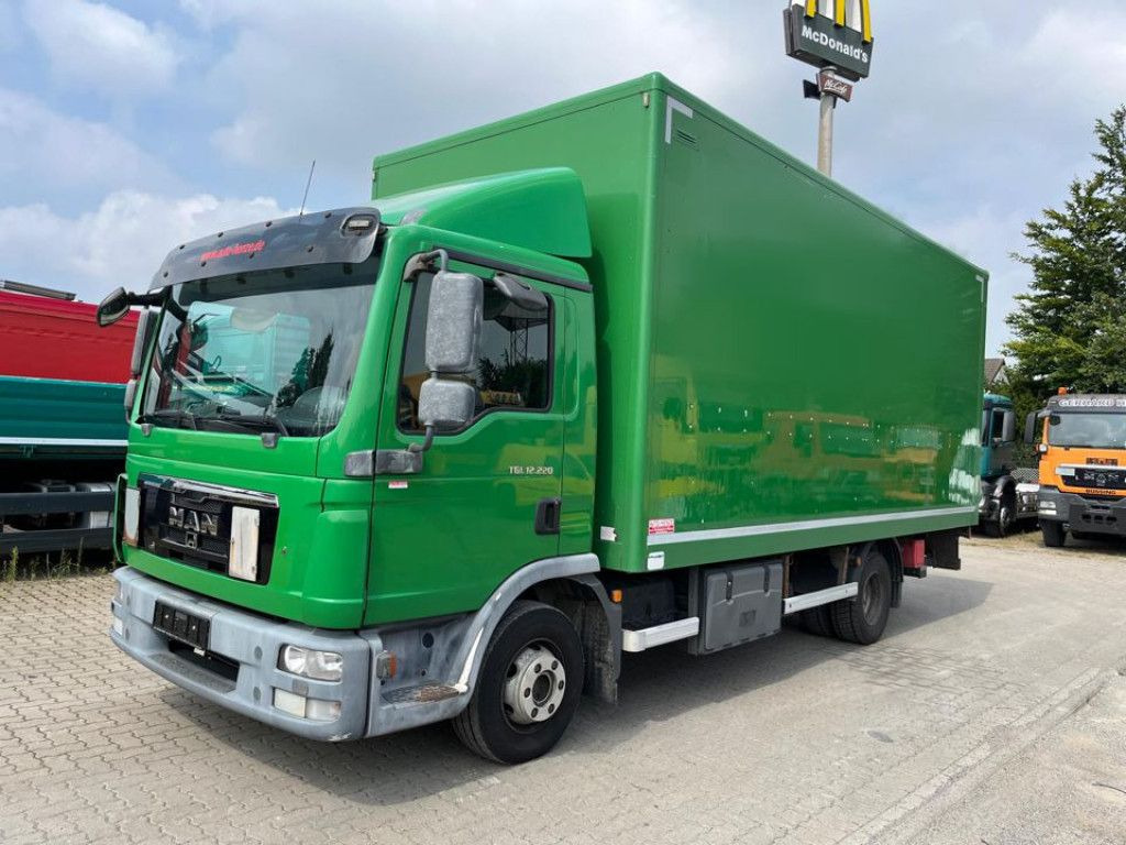 MAN TG-L 12.220 4x2 BL Standardkoffer LBW LBW 1.5 to - Kasti veoauto: pilt 1 MAN TG-L 12.220 4x2 BL Standardkoffer LBW LBW 1.5 to - Kasti veoauto: pilt 1