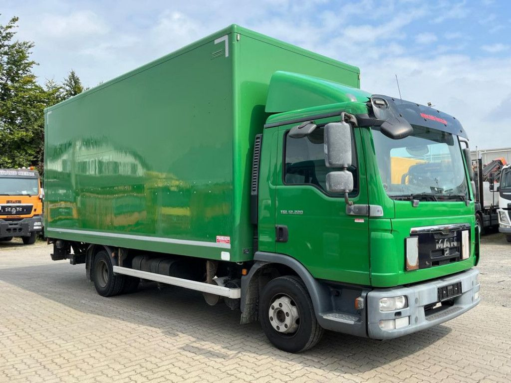 MAN TG-L 12.220 4x2 BL Standardkoffer LBW LBW 1.5 to - Kasti veoauto: pilt 2 MAN TG-L 12.220 4x2 BL Standardkoffer LBW LBW 1.5 to - Kasti veoauto: pilt 2