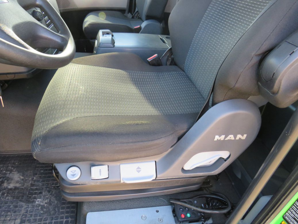 MAN TG-S 18.320 BL Abrollkipper - Konkstõstukiga veoauto: pilt 2 MAN TG-S 18.320 BL Abrollkipper - Konkstõstukiga veoauto: pilt 2