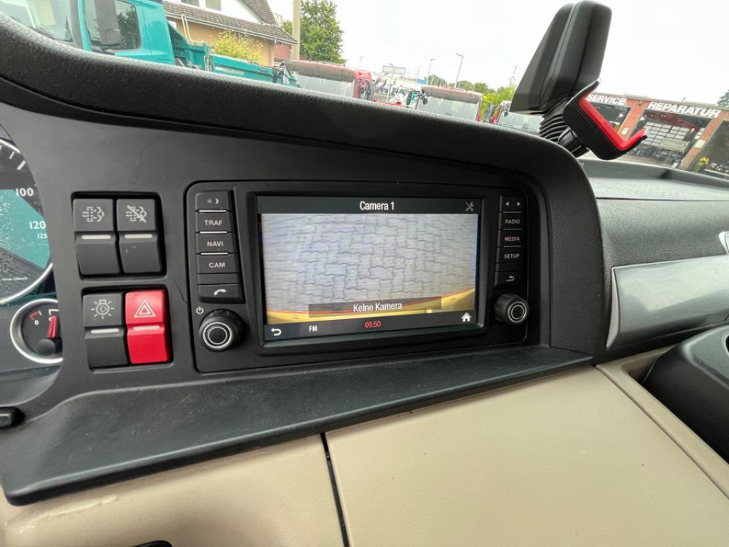 MAN TG-X 26.500 6x2-2 LL Pritsche Heckkran 53m to, Funk,Twistlock. - Madelveok/ Platvormveok, Kraanaga veoauto: pilt 5 MAN TG-X 26.500 6x2-2 LL Pritsche Heckkran 53m to, Funk,Twistlock. - Madelveok/ Platvormveok, Kraanaga veoauto: pilt 5