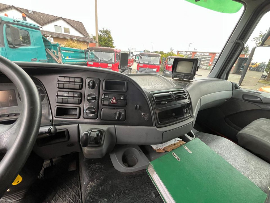 Vaakumveok MERCEDES-BENZ Actros 2644 L 6x4 Saug + Spülwagen Kombi Saug+Spül super Zustand: pilt 14 Vaakumveok MERCEDES-BENZ Actros 2644 L 6x4 Saug + Spülwagen Kombi Saug+Spül super Zustand: pilt 14