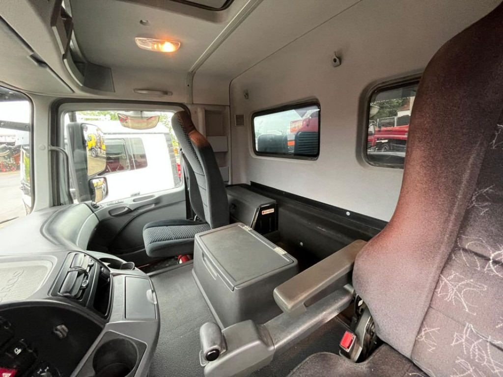 MERCEDES-BENZ Actros 4141 K 8x4 4-Achs Kipper Bordmatik Meiller Top - Kallurauto: pilt 3 MERCEDES-BENZ Actros 4141 K 8x4 4-Achs Kipper Bordmatik Meiller Top - Kallurauto: pilt 3