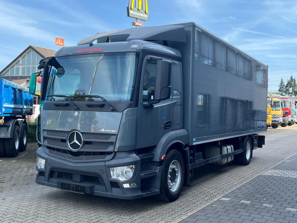 MERCEDES-BENZ Antos 1830 L nR 4x2 Standardkoffer LBW LBW 2to+Funk - Kasti veoauto: pilt 1 MERCEDES-BENZ Antos 1830 L nR 4x2 Standardkoffer LBW LBW 2to+Funk - Kasti veoauto: pilt 1