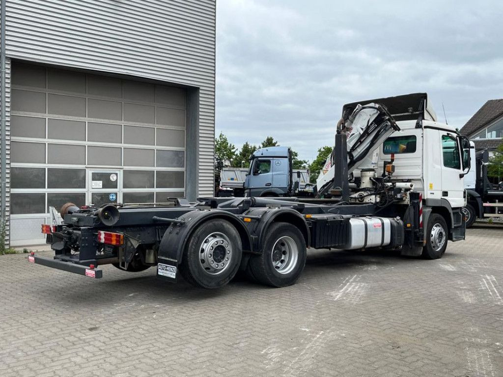 Mercedes-Benz Actros 2541 L6x2 Abrollkipper mit Kran Funk+Grei - Konkstõstukiga veoauto, Kraanaga veoauto: pilt 4 Mercedes-Benz Actros 2541 L6x2 Abrollkipper mit Kran Funk+Grei - Konkstõstukiga veoauto, Kraanaga veoauto: pilt 4