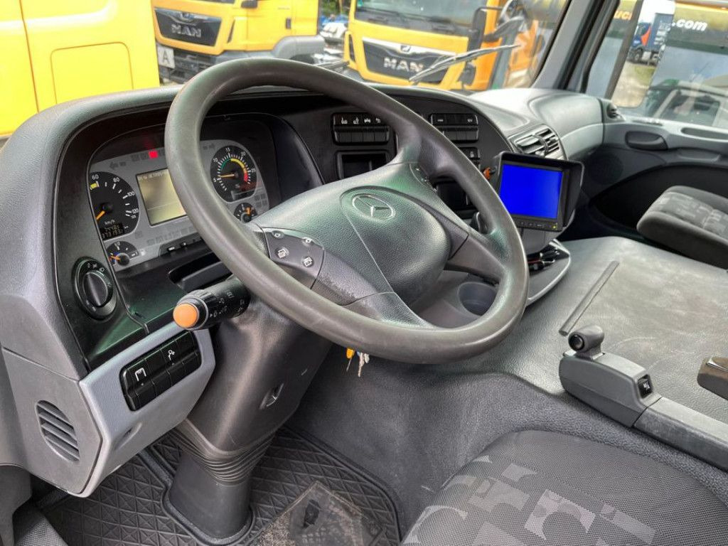 Mercedes-Benz Actros 2541 L6x2 Abrollkipper mit Kran Funk+Grei - Konkstõstukiga veoauto, Kraanaga veoauto: pilt 5 Mercedes-Benz Actros 2541 L6x2 Abrollkipper mit Kran Funk+Grei - Konkstõstukiga veoauto, Kraanaga veoauto: pilt 5