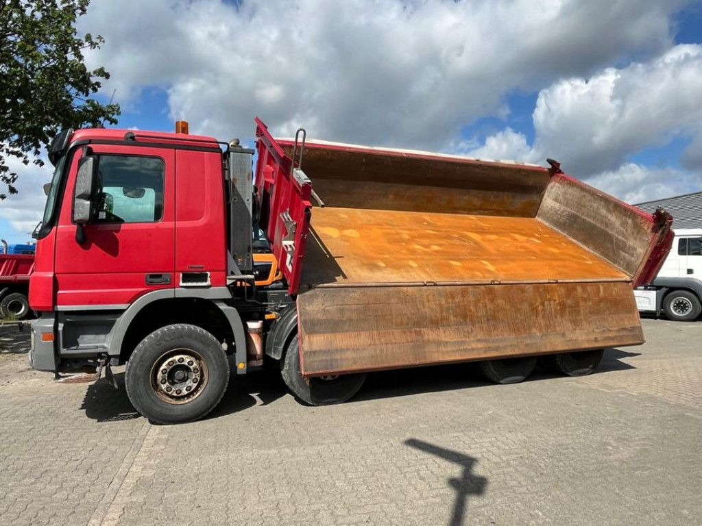 Mercedes-Benz Actros 4141 K 8x4 4-Achs Kipper Bordmatik Meille - Kallurauto: pilt 3 Mercedes-Benz Actros 4141 K 8x4 4-Achs Kipper Bordmatik Meille - Kallurauto: pilt 3