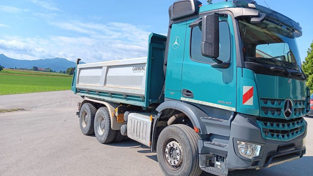 Mercedes-Benz Arocs 2648 6x4 3-Achs Kipper Bordmatik - Kallurauto: pilt 2 Mercedes-Benz Arocs 2648 6x4 3-Achs Kipper Bordmatik - Kallurauto: pilt 2