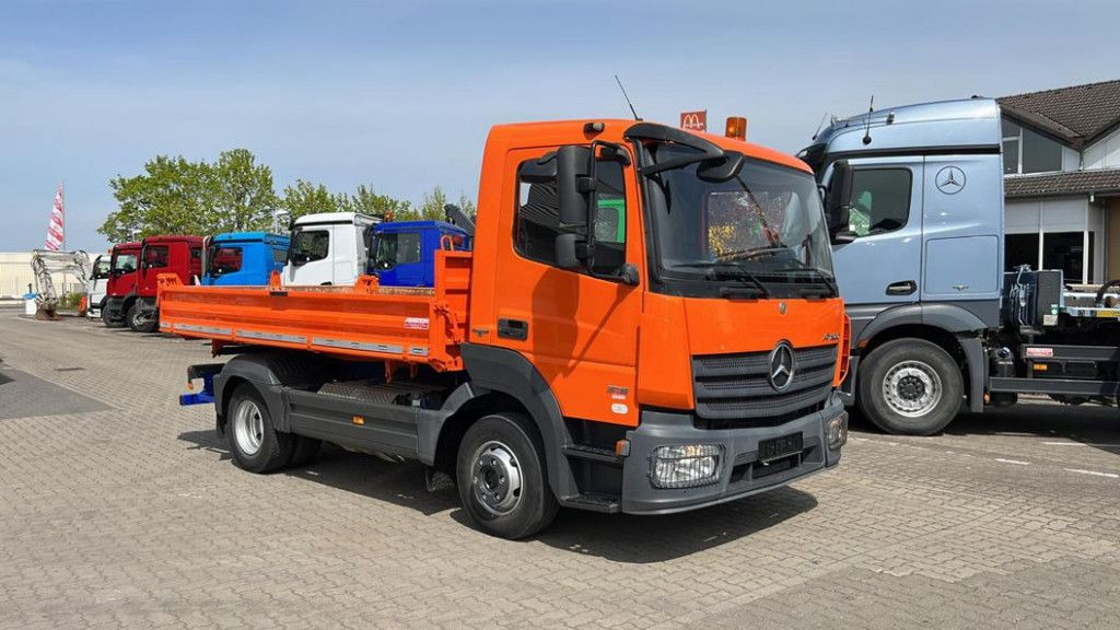 Mercedes-Benz Atego 818 K 2-Achs Kipper Schalter - Kallurauto: pilt 2 Mercedes-Benz Atego 818 K 2-Achs Kipper Schalter - Kallurauto: pilt 2