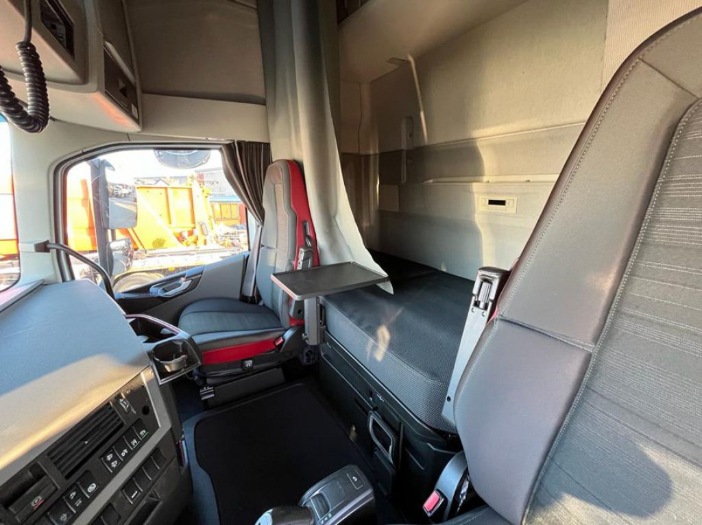 VOLVO (S) Truck FH 500 6x2 Abrollkipper Funkfernbedienung - Konkstõstukiga veoauto: pilt 3 VOLVO (S) Truck FH 500 6x2 Abrollkipper Funkfernbedienung - Konkstõstukiga veoauto: pilt 3