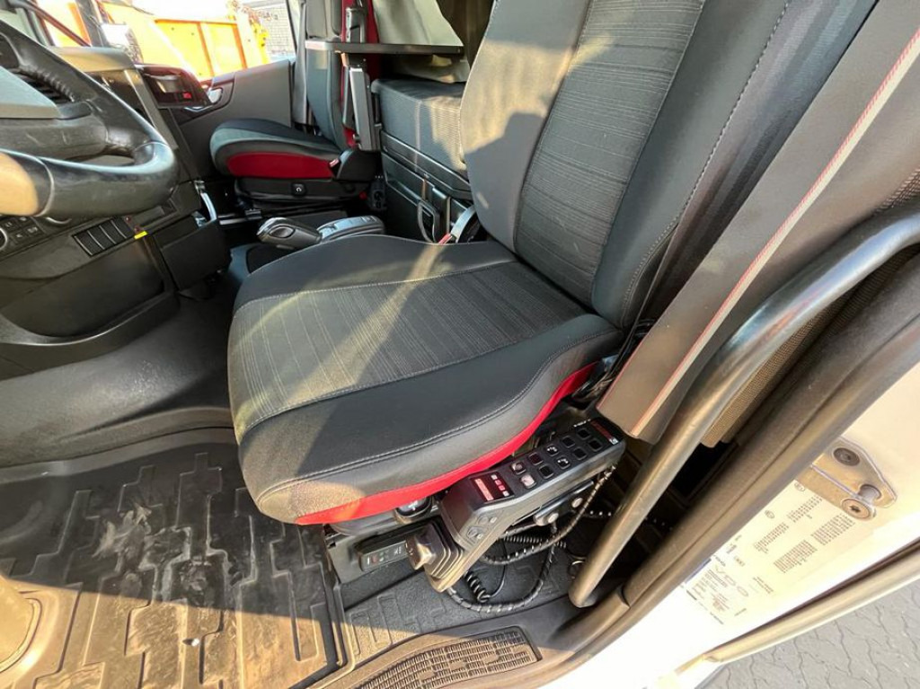 VOLVO (S) Truck FH 500 6x2 Abrollkipper Funkfernbedienung - Konkstõstukiga veoauto: pilt 4 VOLVO (S) Truck FH 500 6x2 Abrollkipper Funkfernbedienung - Konkstõstukiga veoauto: pilt 4