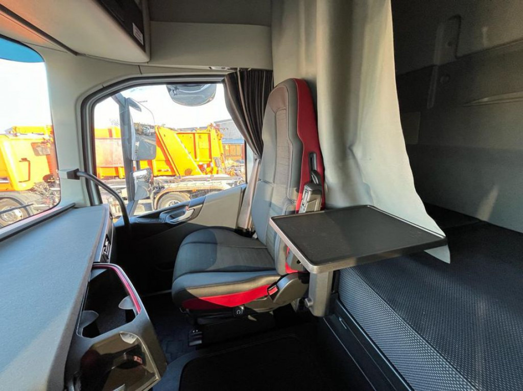 VOLVO (S) Truck FH 500 6x2 Abrollkipper Funkfernbedienung - Konkstõstukiga veoauto: pilt 2 VOLVO (S) Truck FH 500 6x2 Abrollkipper Funkfernbedienung - Konkstõstukiga veoauto: pilt 2