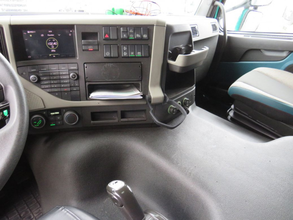 VOLVO (S) Truck FM 380 Pritsche LBW LBW 2to Tautli.+Edscha - Tent veoauto: pilt 2 VOLVO (S) Truck FM 380 Pritsche LBW LBW 2to Tautli.+Edscha - Tent veoauto: pilt 2