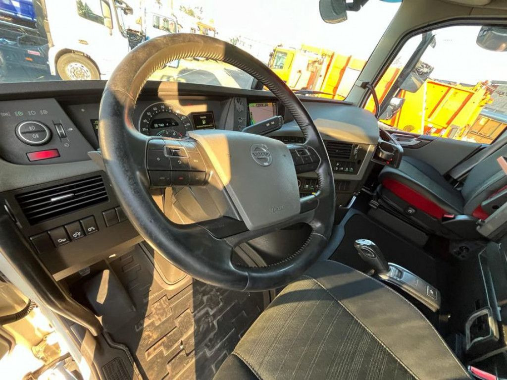Volvo FH 500 6x2 Abrollkipper Funkfernbedienung - Konkstõstukiga veoauto: pilt 5 Volvo FH 500 6x2 Abrollkipper Funkfernbedienung - Konkstõstukiga veoauto: pilt 5