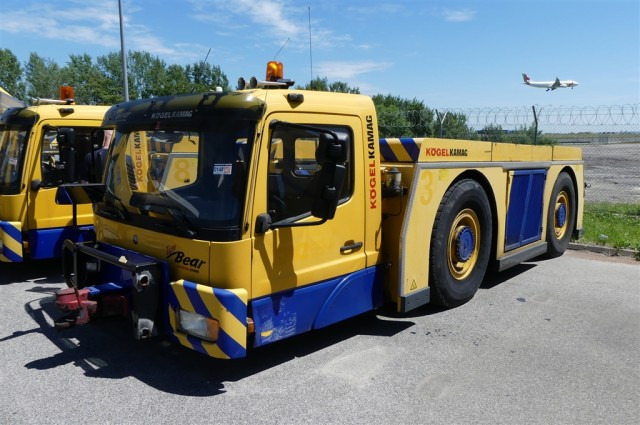 Pushback Kamag Towbear - Lennukite puksiirsõiduk: pilt 1 Pushback Kamag Towbear - Lennukite puksiirsõiduk: pilt 1