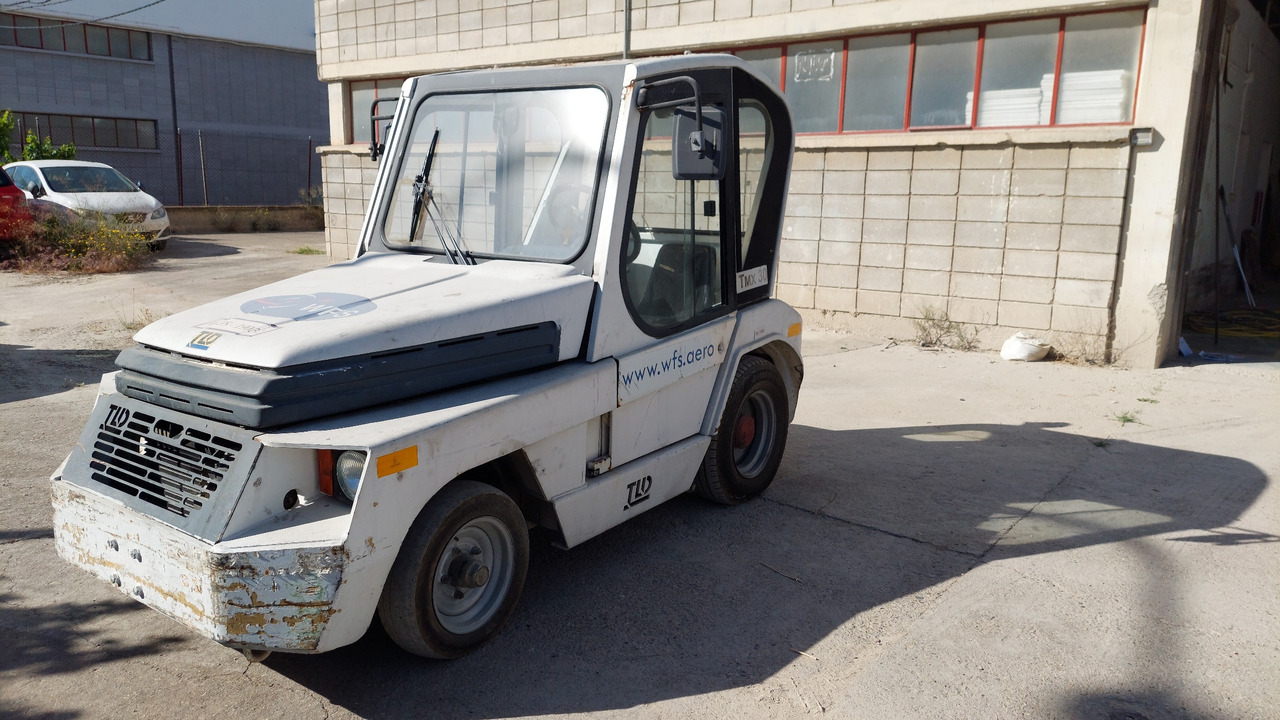 TLD TMX-30 tractor - Pagasiveok: pilt 1 TLD TMX-30 tractor - Pagasiveok: pilt 1