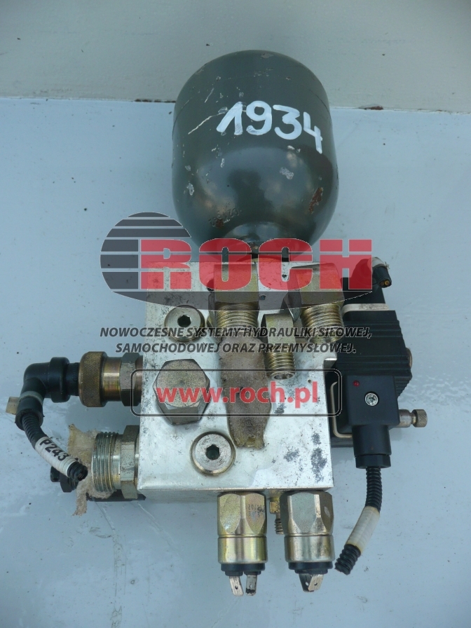 GIB2-ZF 2723021800 + CEWKI + HYDRAKUMULATOR 0,7L - Hüdrauliline klapp - Ekskavaator: pilt 1 GIB2-ZF 2723021800 + CEWKI + HYDRAKUMULATOR 0,7L - Hüdrauliline klapp - Ekskavaator: pilt 1
