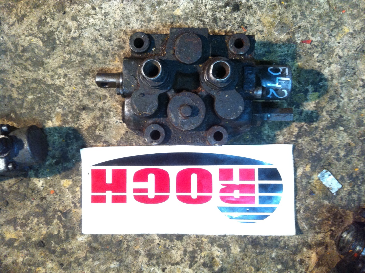 HYDRECO HAMWORTHY V1009D68V 0184/0000/579 - 1 SEKCYJNY - Hüdrauliline klapp - Ehitusmasinad: pilt 1 HYDRECO HAMWORTHY V1009D68V 0184/0000/579 - 1 SEKCYJNY - Hüdrauliline klapp - Ehitusmasinad: pilt 1