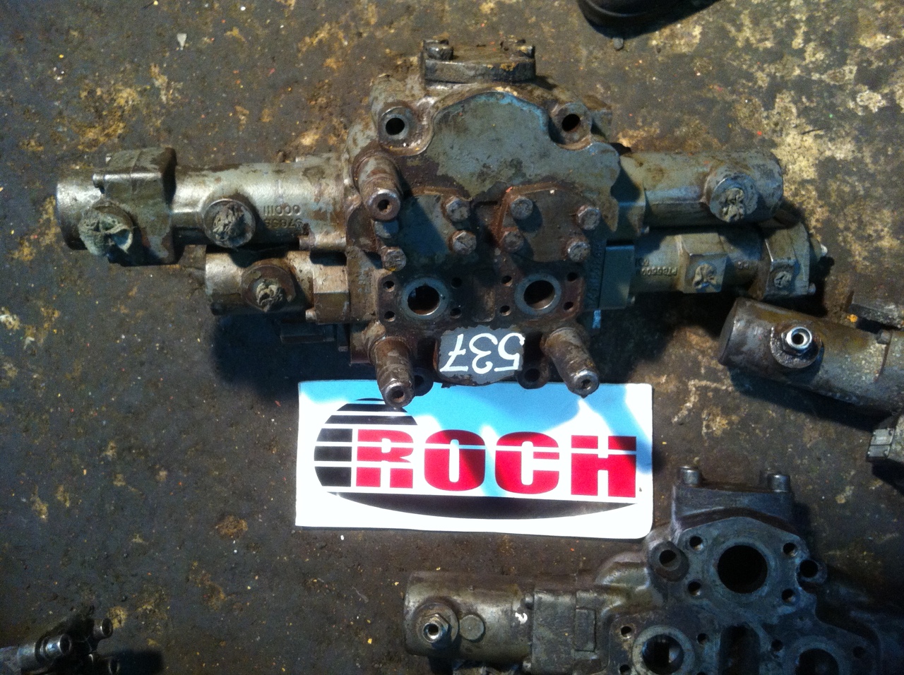 HYDRECO HAMWORTHY V2A4011DF10VS 08890176 84011202011 - 2 SEKCYJNY - Hüdrauliline klapp - Ehitusmasinad: pilt 1 HYDRECO HAMWORTHY V2A4011DF10VS 08890176 84011202011 - 2 SEKCYJNY - Hüdrauliline klapp - Ehitusmasinad: pilt 1