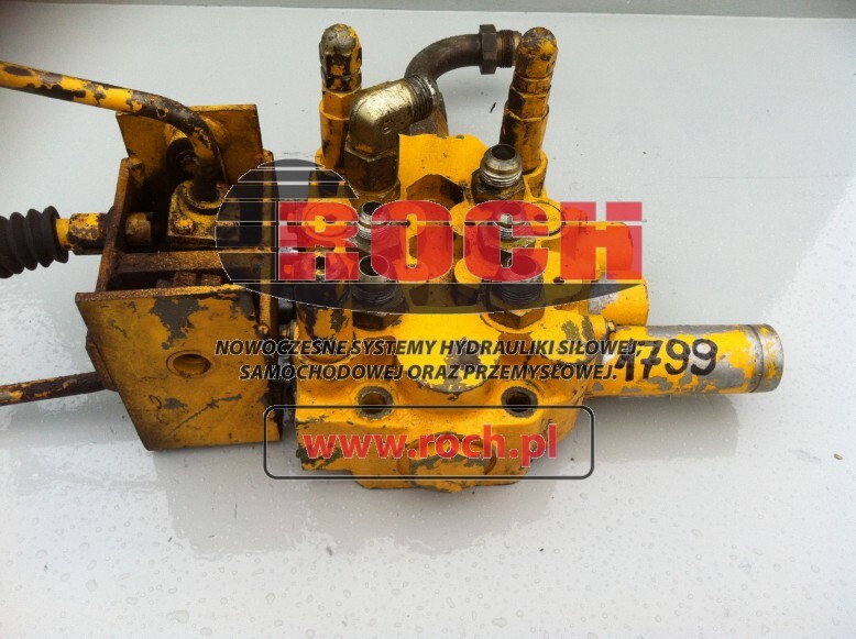 HYDRECO HAMWORTHY VB1007DDF43V 022001/A/79 0001/0103/0174 - 3 SEKCYJNY - Hüdrauliline klapp - Ehitusmasinad: pilt 1 HYDRECO HAMWORTHY VB1007DDF43V 022001/A/79 0001/0103/0174 - 3 SEKCYJNY - Hüdrauliline klapp - Ehitusmasinad: pilt 1