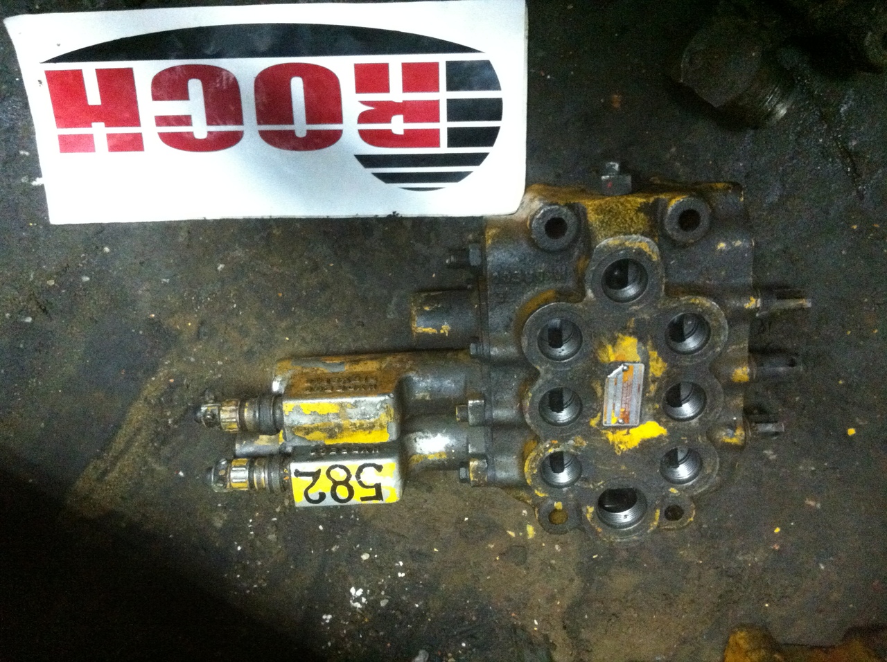 HYDRECO MTV025DRF12- 3000 - 3 SEKCYJNY - Hüdrauliline klapp - Ehitusmasinad: pilt 1 HYDRECO MTV025DRF12- 3000 - 3 SEKCYJNY - Hüdrauliline klapp - Ehitusmasinad: pilt 1