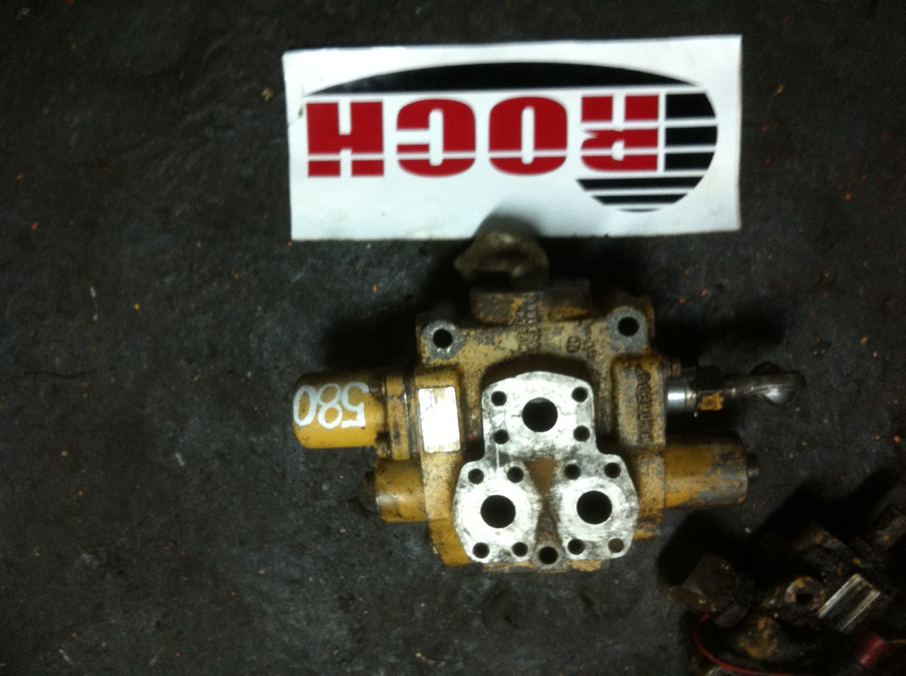 HYDRECO TV5B22B 20-35 - 1 SEKCYJNY - Hüdrauliline klapp - Ehitusmasinad: pilt 1 HYDRECO TV5B22B 20-35 - 1 SEKCYJNY - Hüdrauliline klapp - Ehitusmasinad: pilt 1